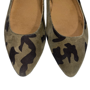 Lucky Brand Camo Green Flat Loafer Womens Size 7.5 Pointed Toe